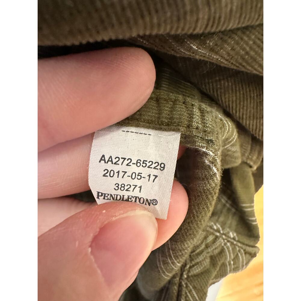 Pendleton Fairbanks Double Cloth Button Front Shi… - image 3